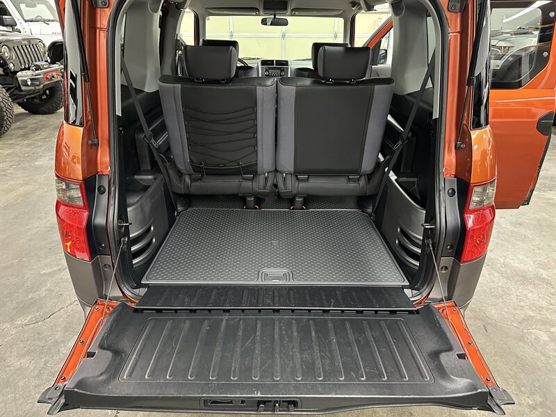 Used 2004 Honda Element EX image 18