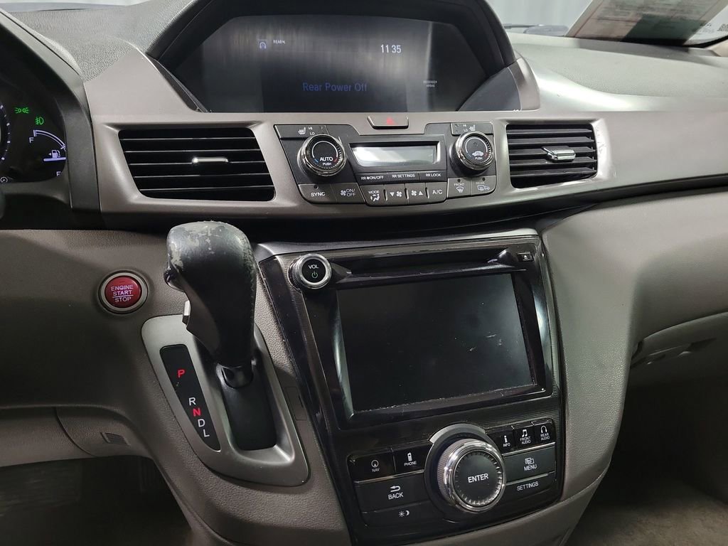 Used 2015 Honda Odyssey Touring Elite image 14
