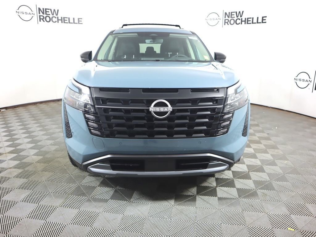 New 2026 Nissan Pathfinder Platinum image 2