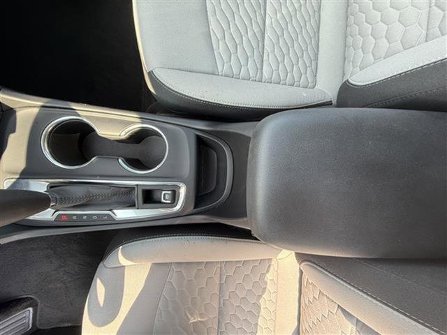 Used 2020 Chevrolet Equinox LS w/ LS Convenience Package image 23