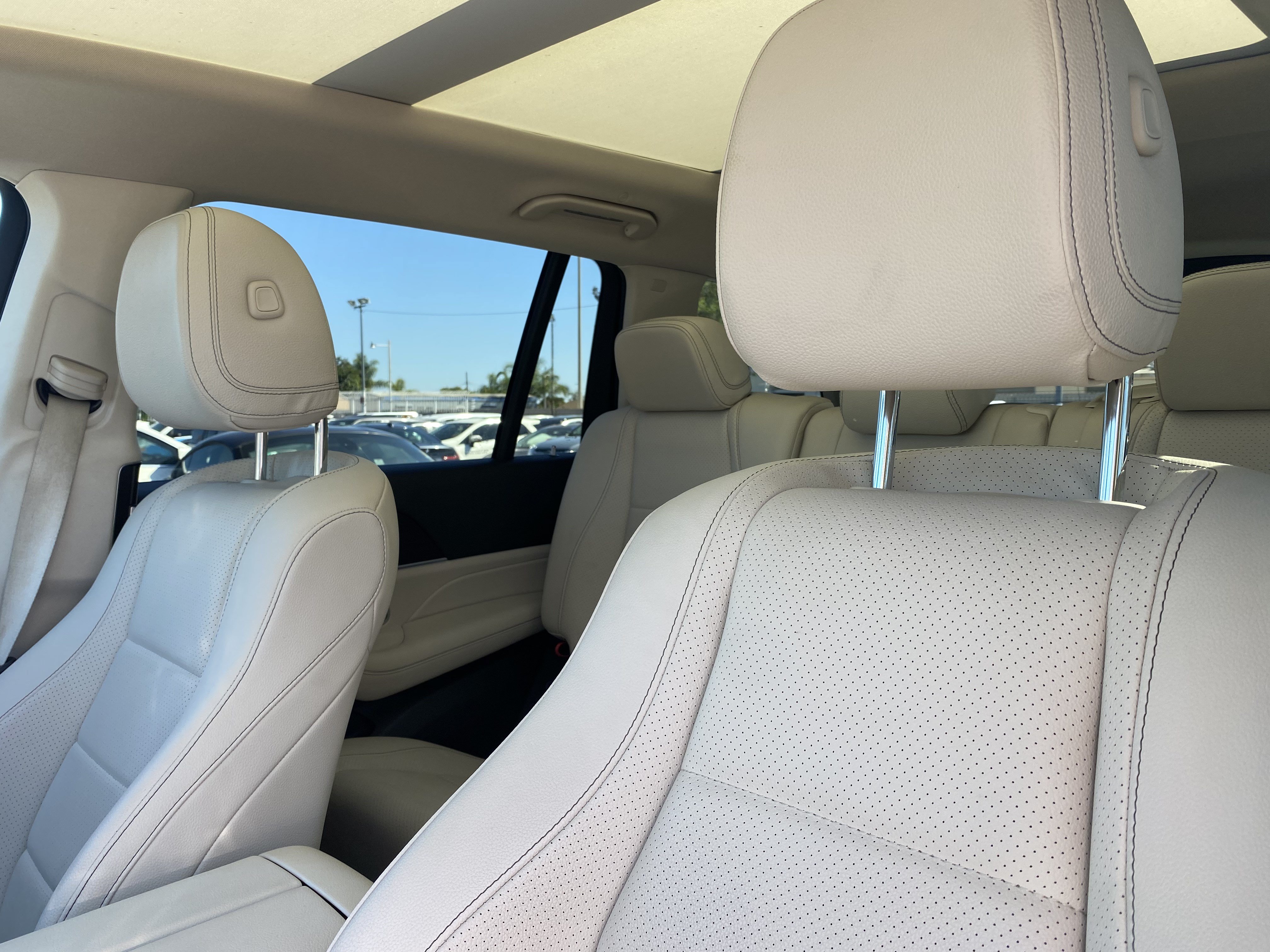Used 2020 Mercedes-Benz GLS 450 4MATIC image 20