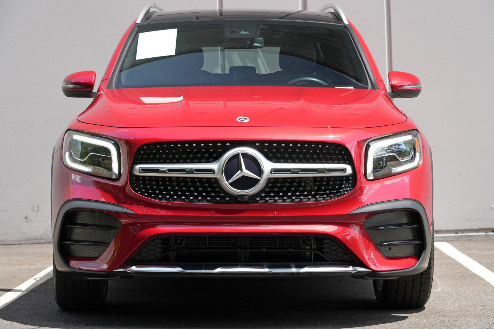 Used 2022 Mercedes-Benz GLB 250 w/ AMG Line image 6