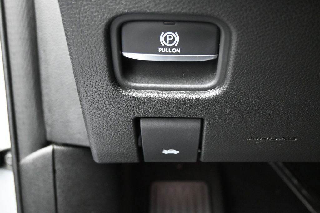 Used 2023 Jeep Grand Cherokee Altitude AWD/4WD image 34