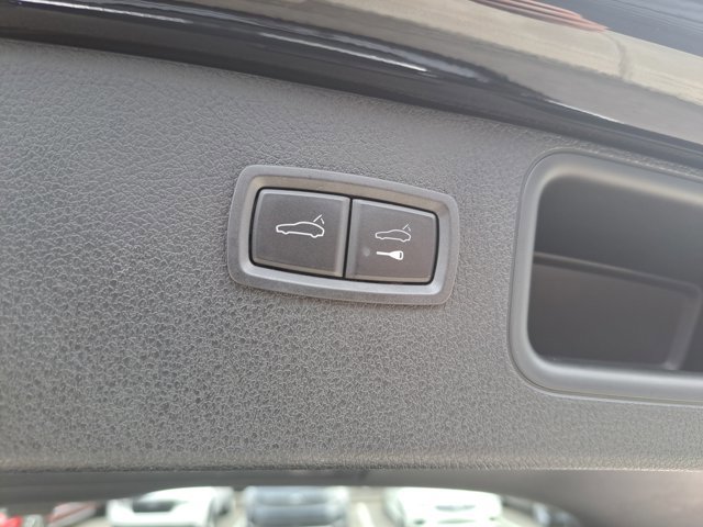 Certified 2023 Porsche Macan GTS image 16