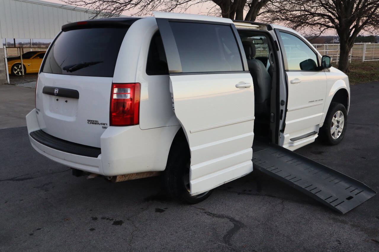 Used 2010 Dodge Grand Caravan SE w/ Climate Group image 6