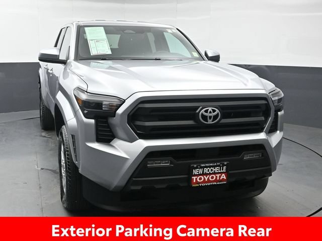 Certified 2026 Toyota Tacoma SR5 AWD/4WD image 11