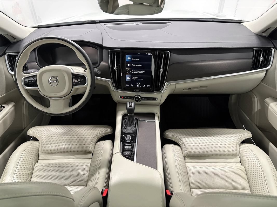 Used 2020 Volvo V90 T6 Cross Country w/ Protection Package AWD/4WD image 18
