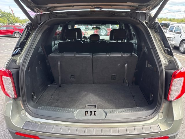Certified 2020 Ford Explorer XLT w/ Equipment Group 202A AWD/4WD image 15