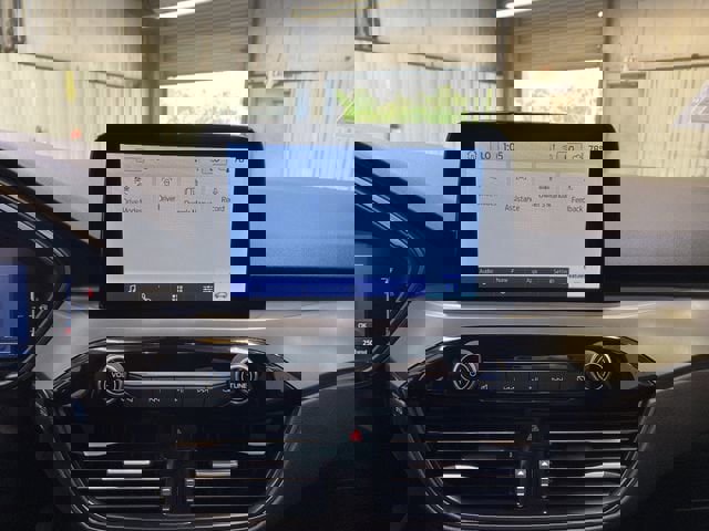 Used 2025 Ford Escape Active image 40