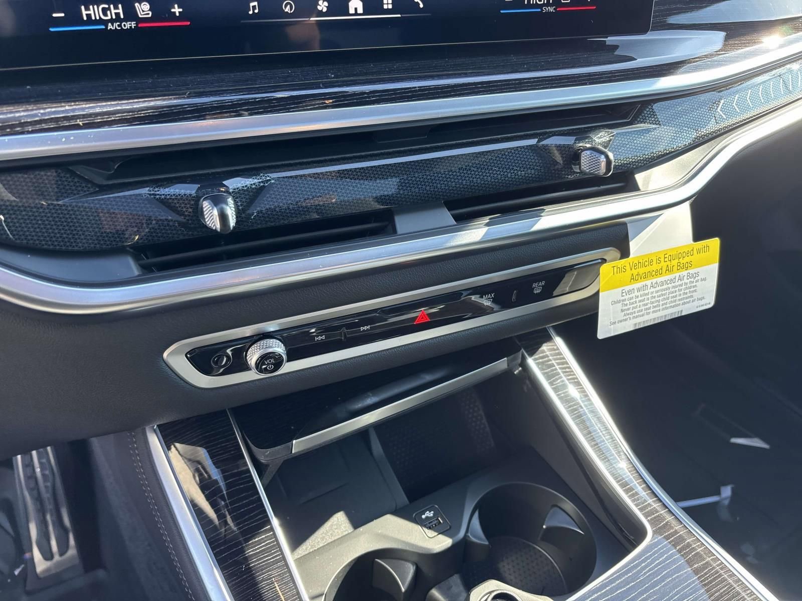 New 2026 BMW X5 xDrive50e w/ M Sport Package image 22