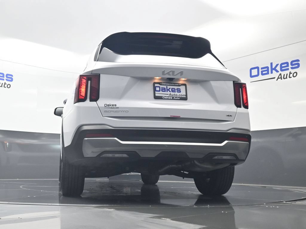 Certified 2026 Kia Sorento S AWD/4WD image 45