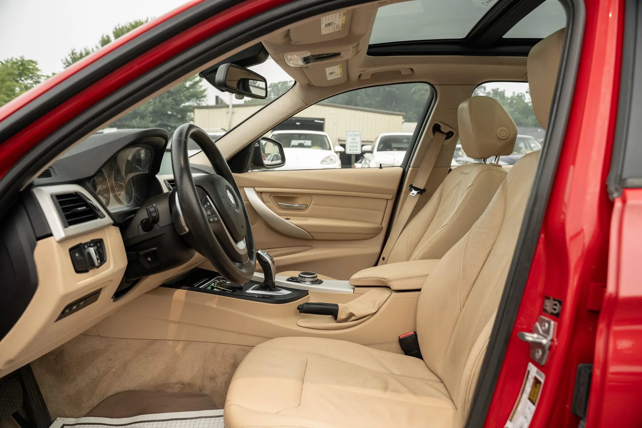 Used 2014 BMW 328i xDrive Wagon AWD/4WD image 7