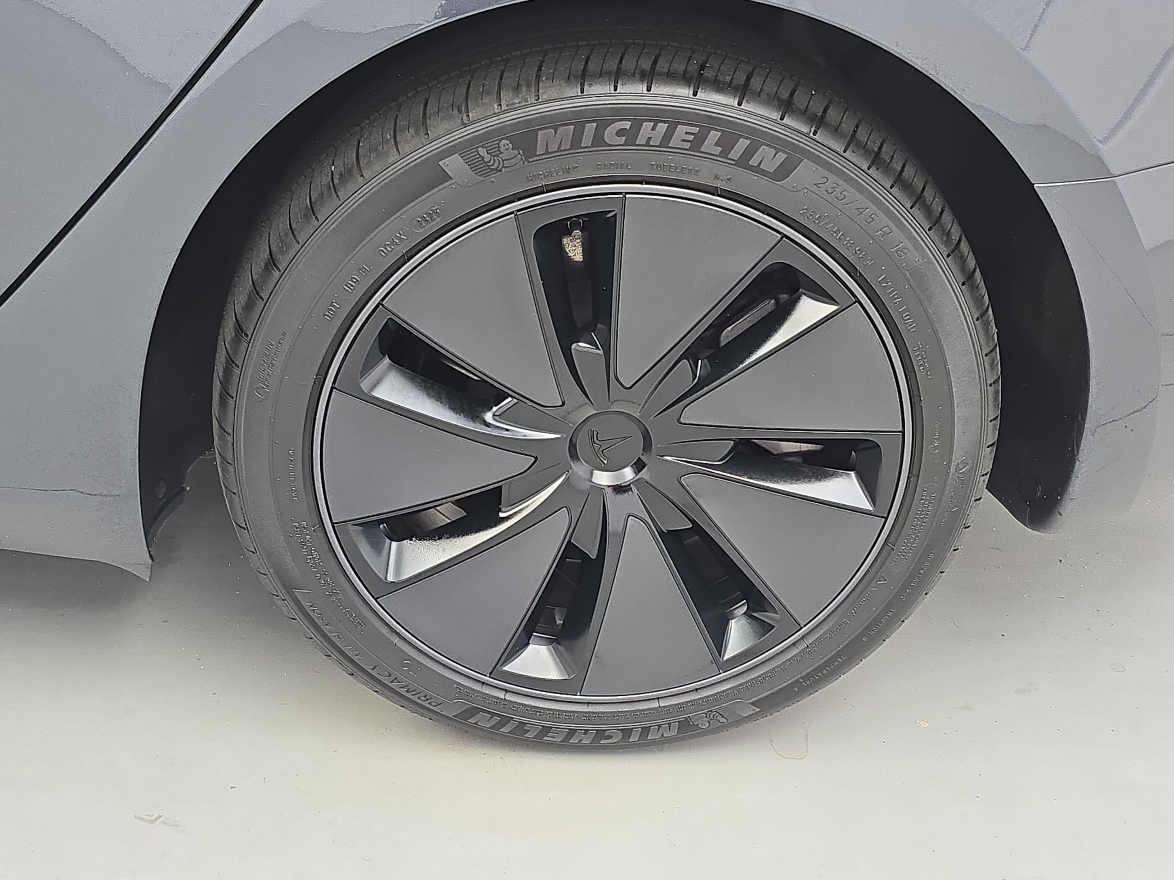 Used 2026 Tesla Model 3 AWD/4WD image 32