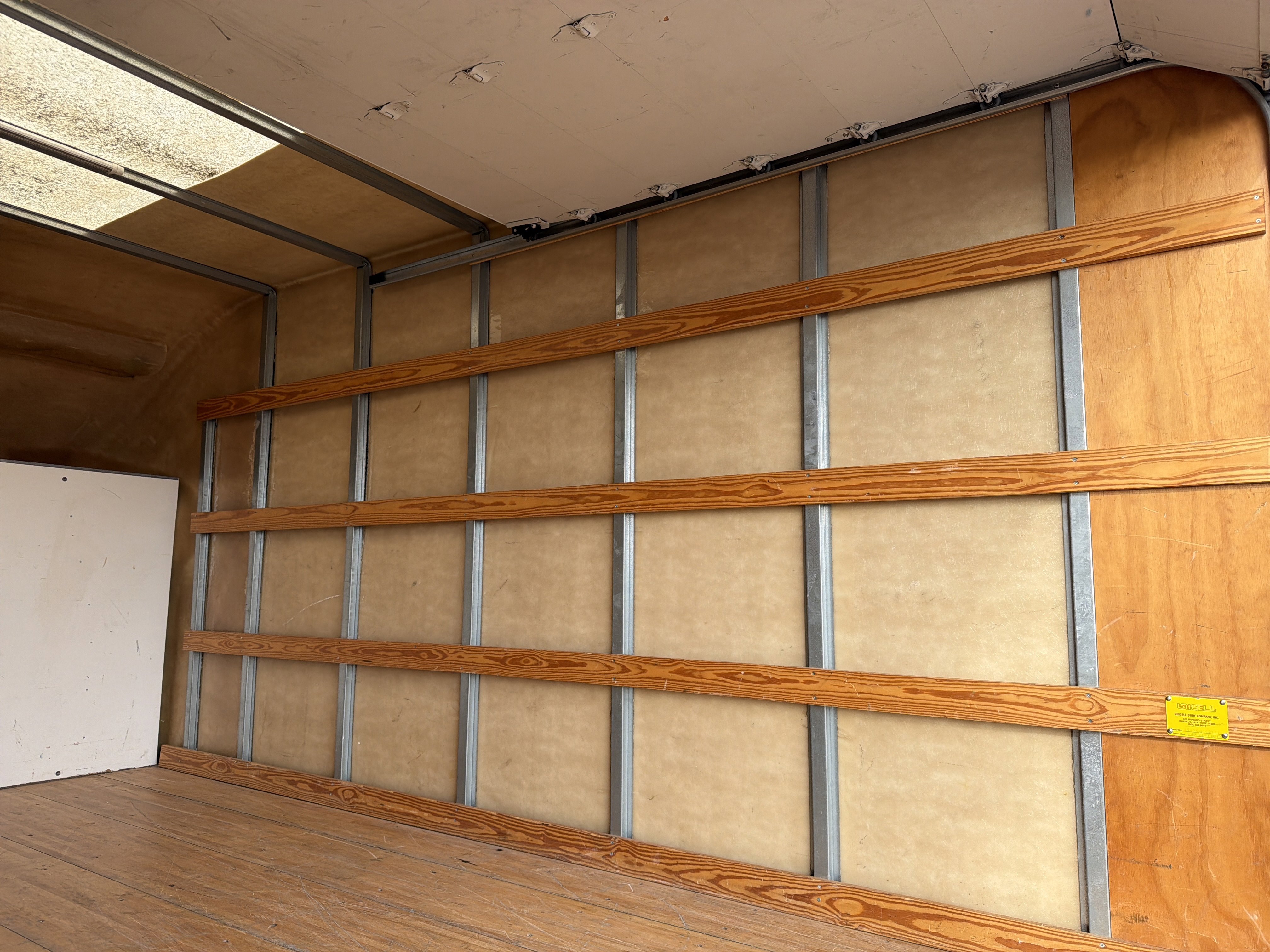 Used 2019 Ford E-350 and Econoline 350 Super Duty image 19