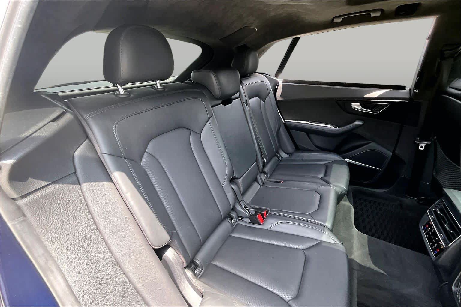 Used 2020 Audi Q8 Prestige AWD/4WD image 20