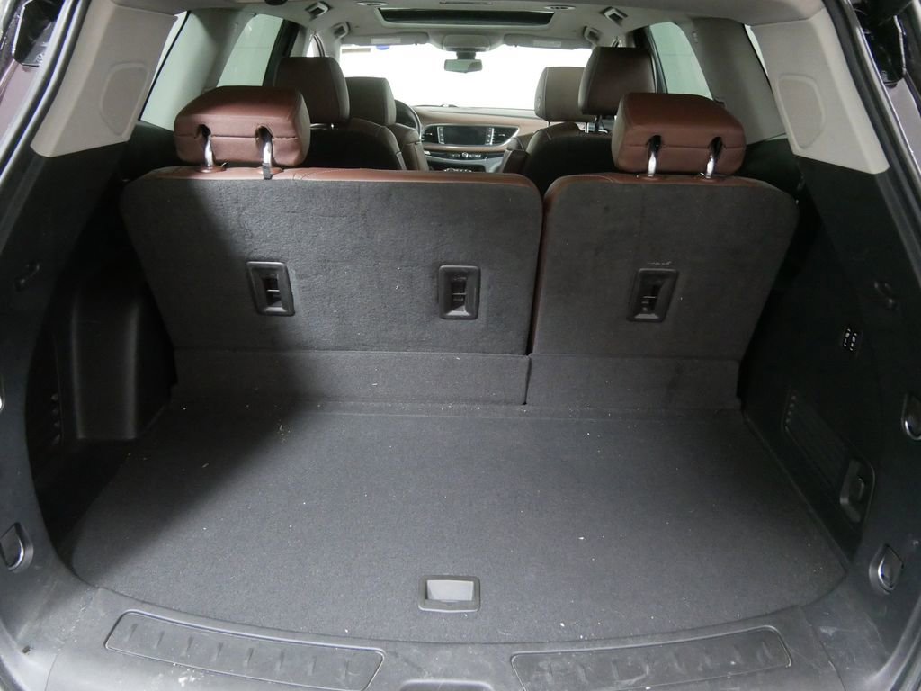 Used 2020 Buick Enclave Avenir w/ Avenir Technology Package image 5