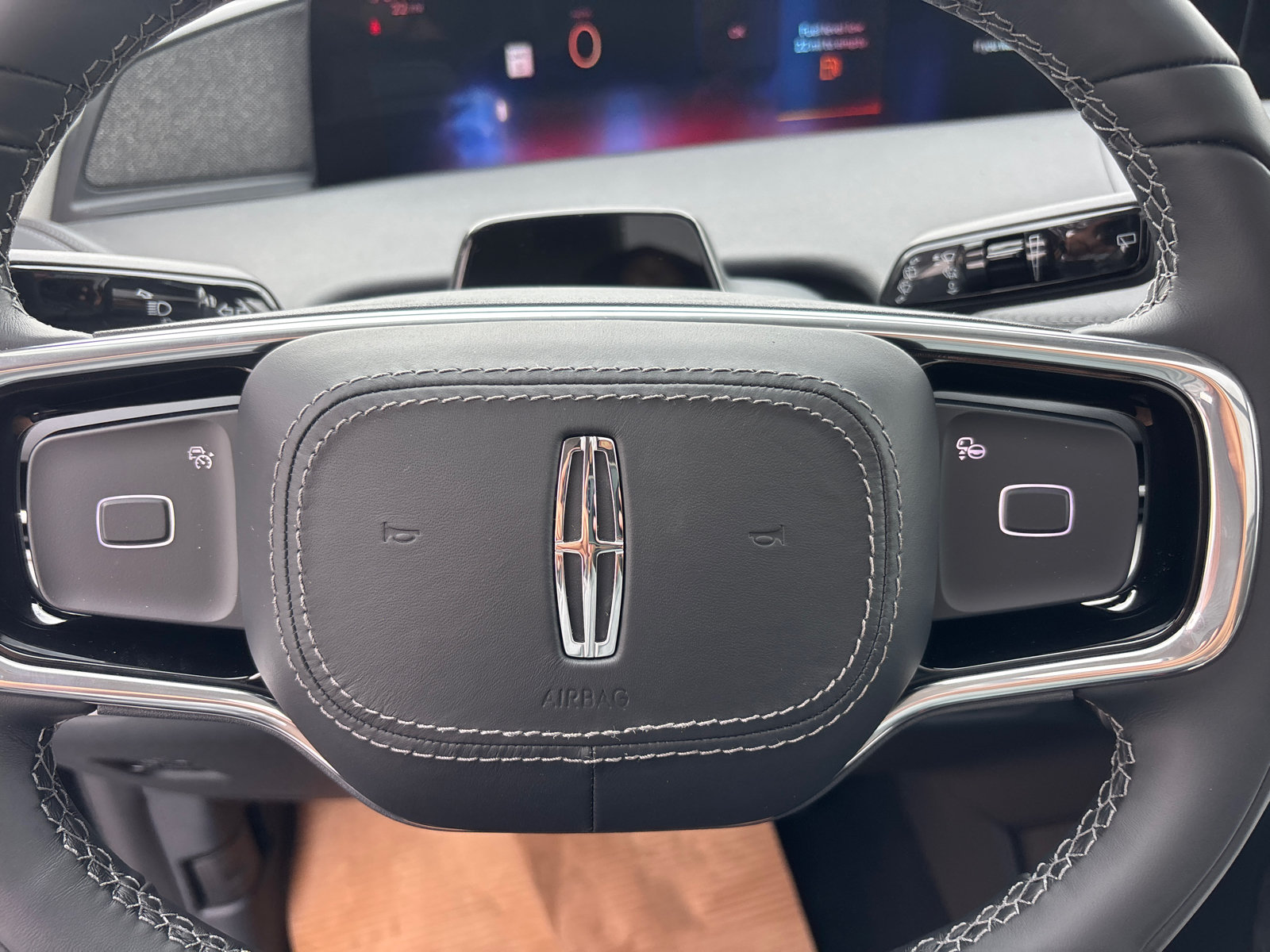 New 2026 Lincoln Navigator Reserve AWD/4WD image 15