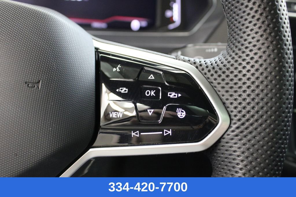 Certified 2022 Volkswagen Tiguan SEL R-Line image 26