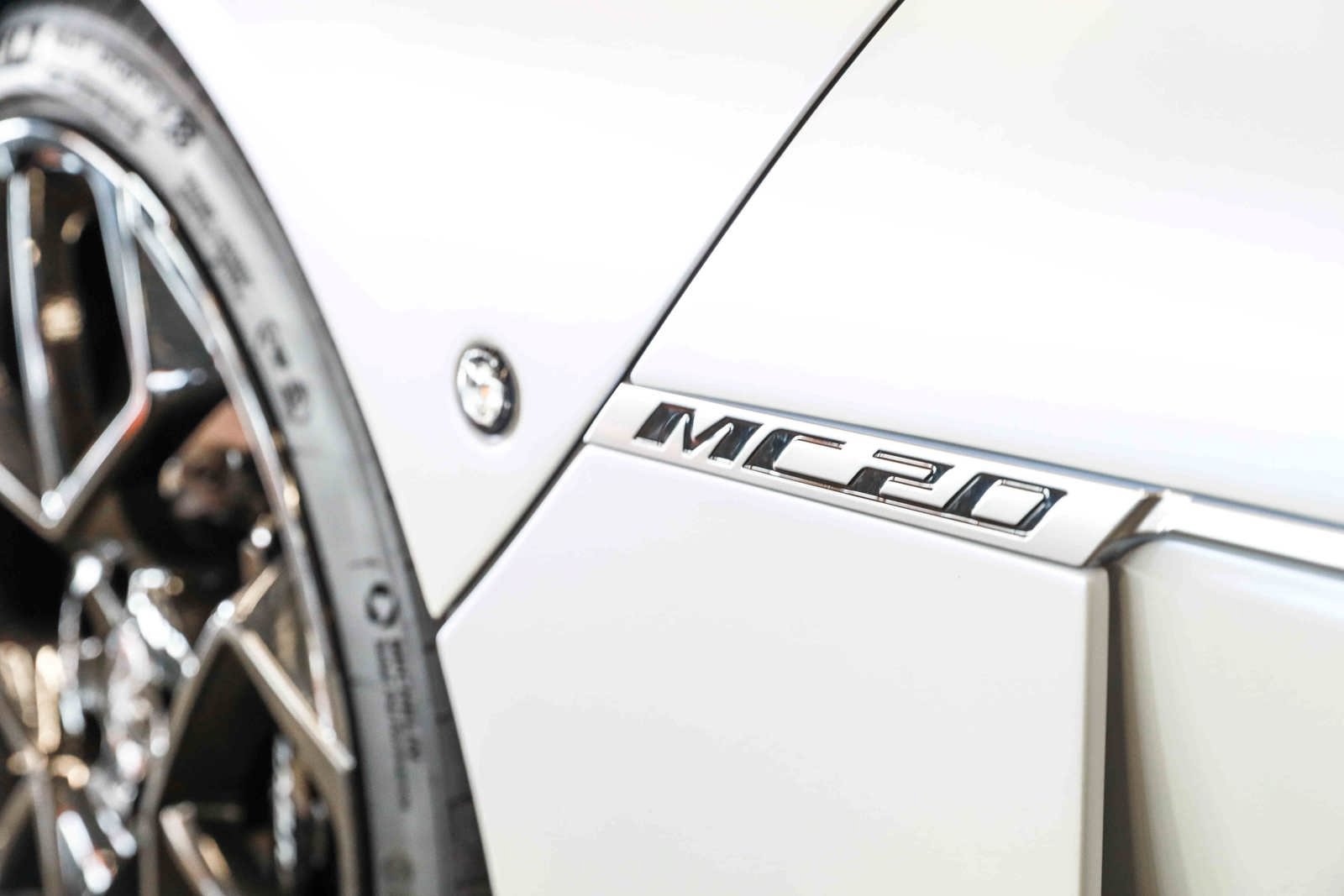 Used 2022 Maserati MC20 Coupe RWD image 33