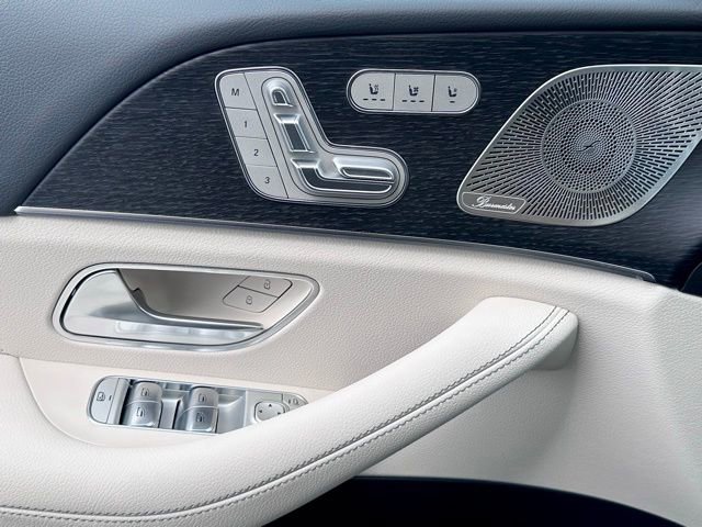New 2026 Mercedes-Benz GLS 580 4MATIC image 27