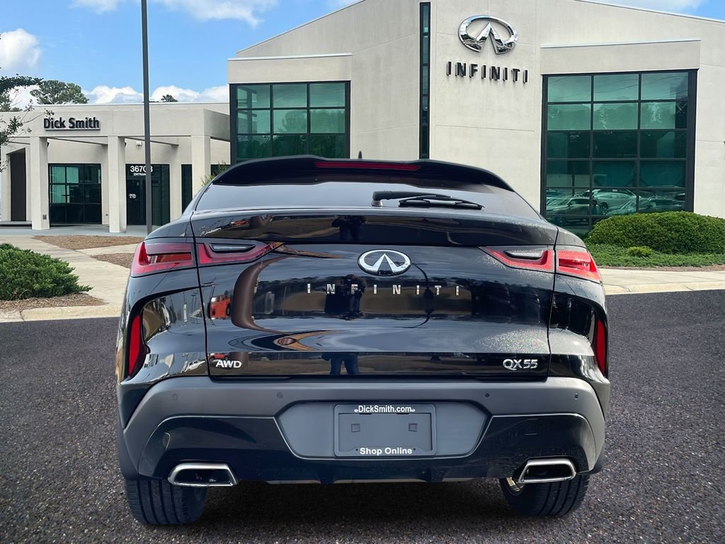 Used 2023 INFINITI QX55 Essential image 5