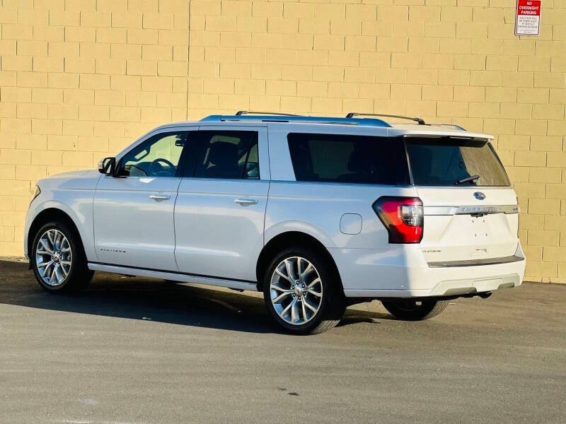 Used 2018 Ford Expedition Max Platinum AWD/4WD image 5