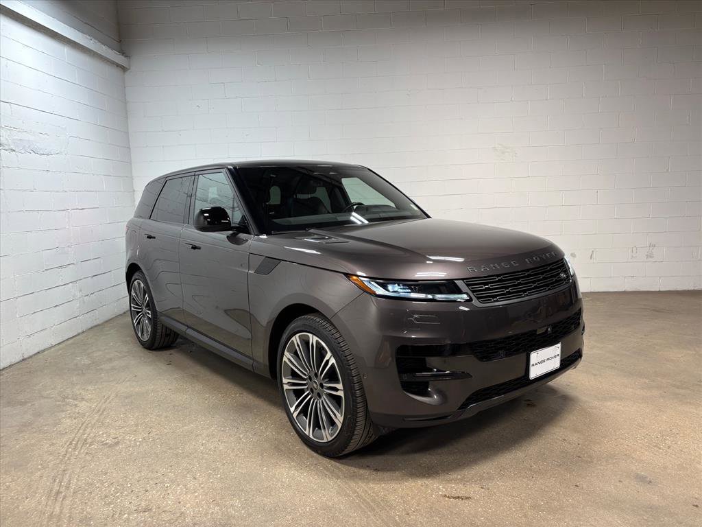 Used 2024 Land Rover Range Rover Sport SE image 4