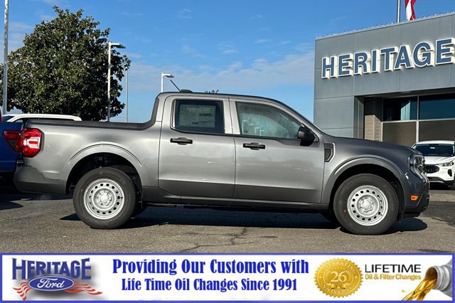 New 2025 Ford Maverick XL image 3