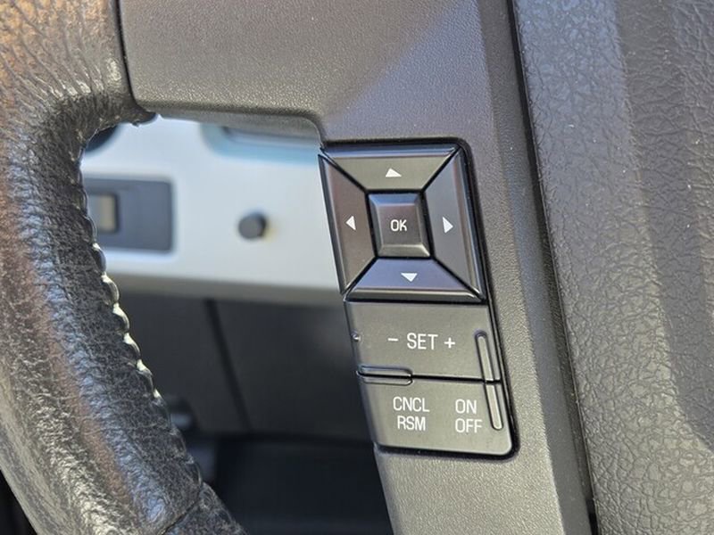 Used 2014 Ford F150 FX4 w/ Equipment Group 402A Luxury image 28