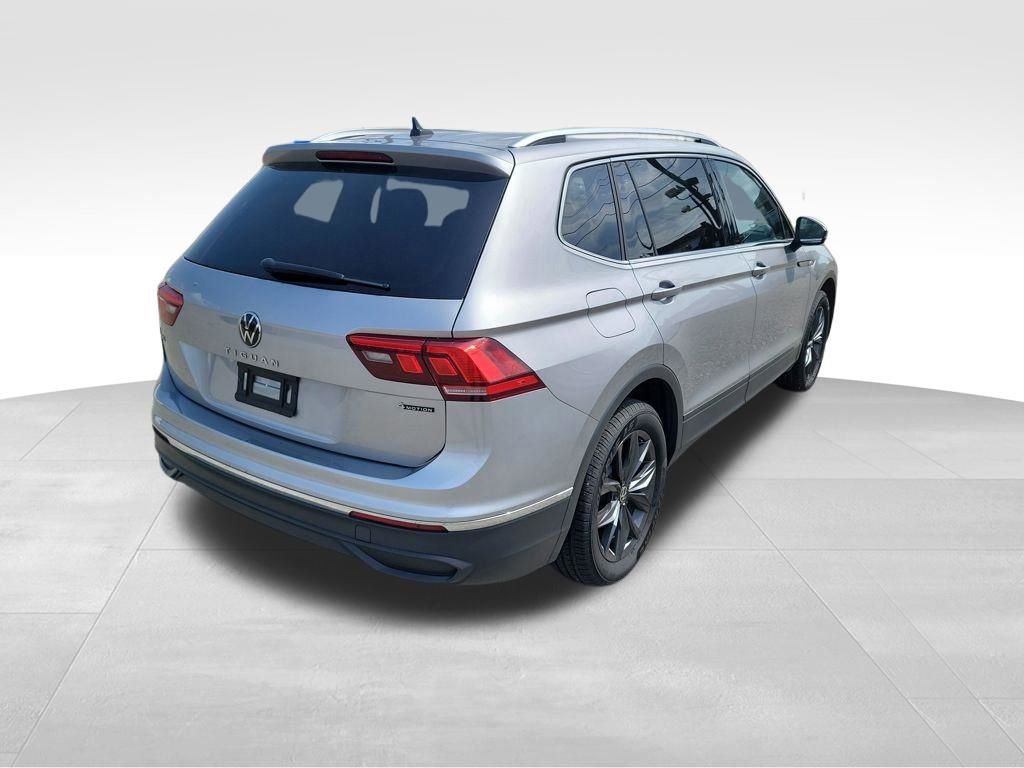 Used 2023 Volkswagen Tiguan SE image 7