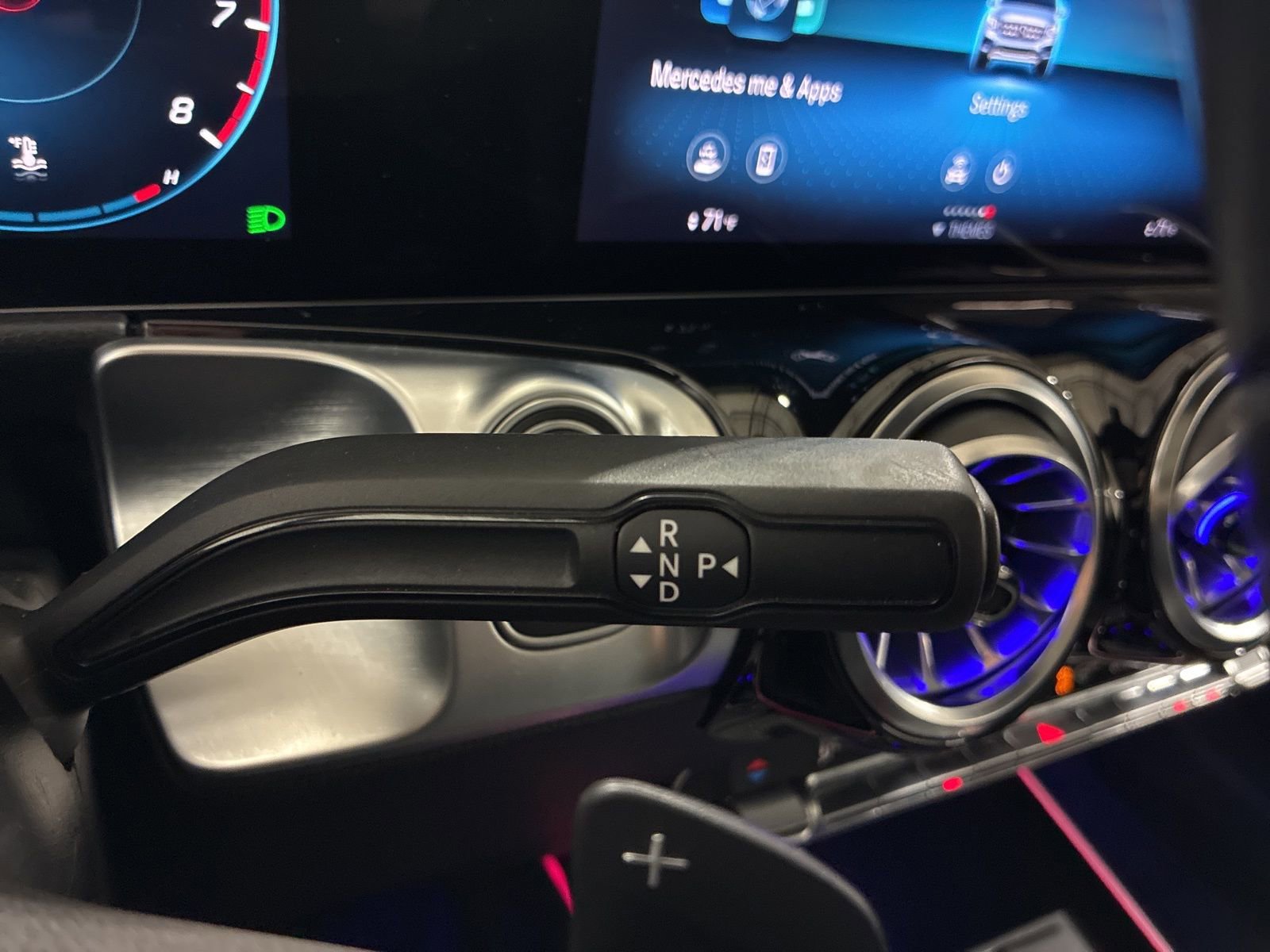 Used 2022 Mercedes-Benz GLB 250 4MATIC image 15