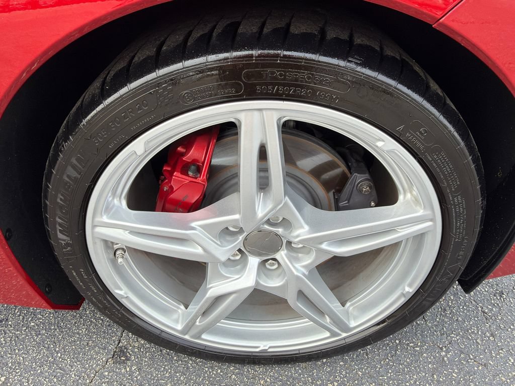 Used 2024 Chevrolet Corvette Stingray Premium Cpe w/ Z51 Performance Package RWD image 18