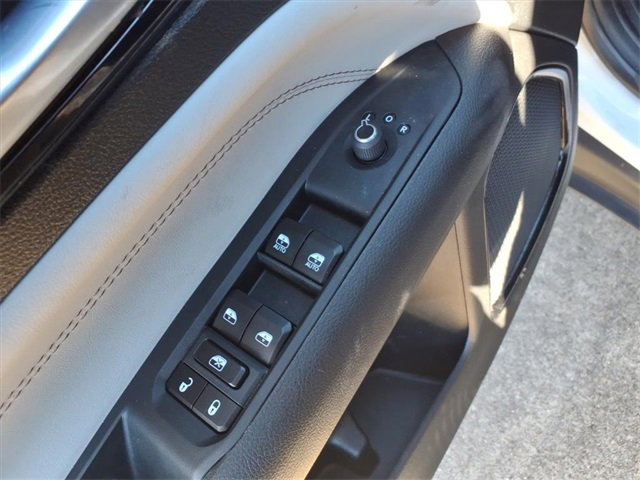 Used 2024 Jeep Compass Limited image 21