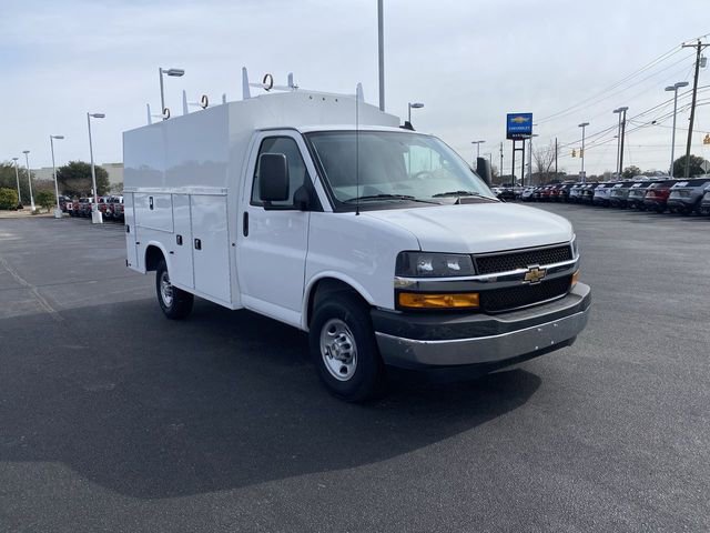 New 2025 Chevrolet Express 3500 w/ Power Convenience Package image 2