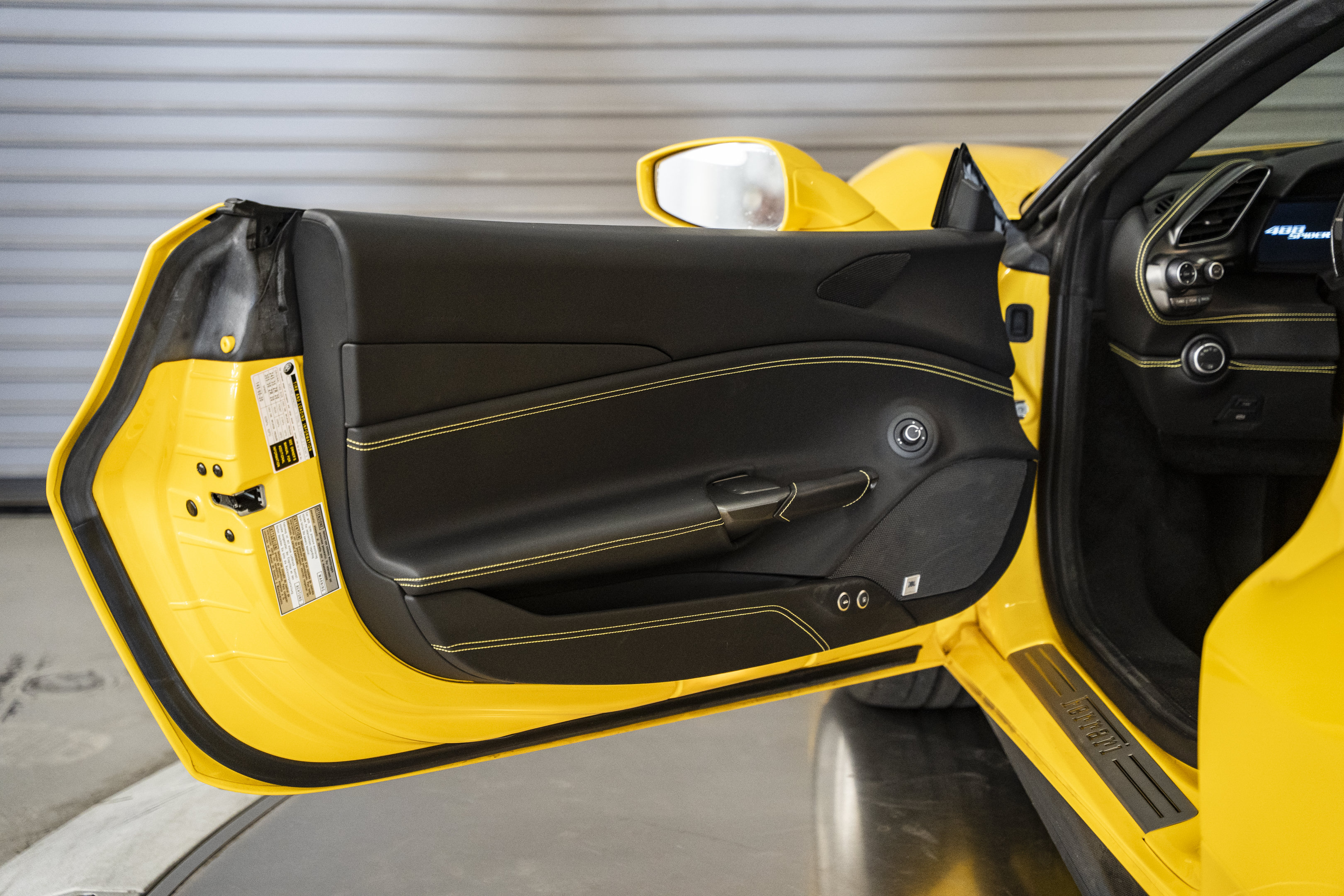 Used 2018 Ferrari 488 Spider RWD image 29