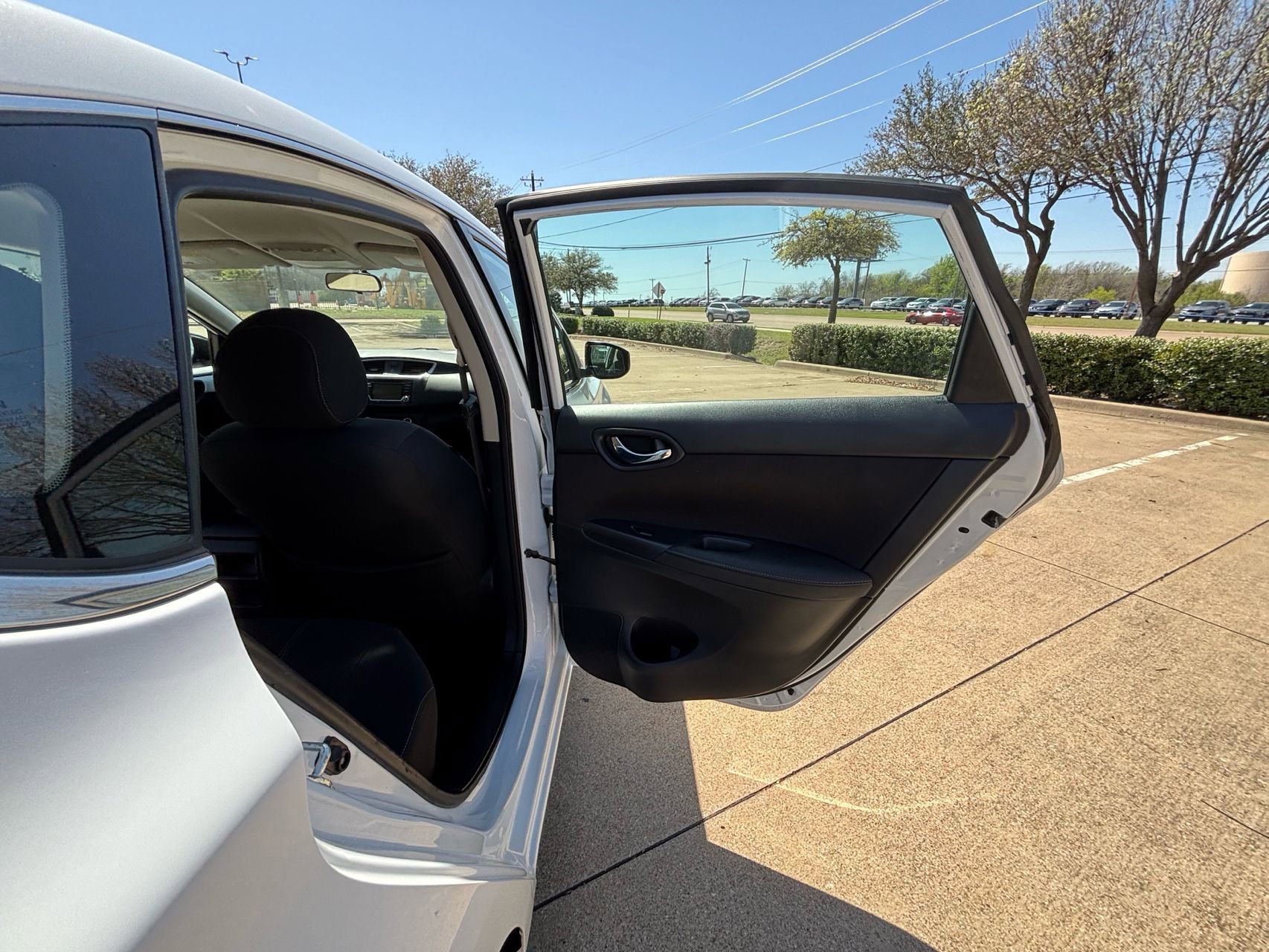 Used 2018 Nissan Sentra S image 19