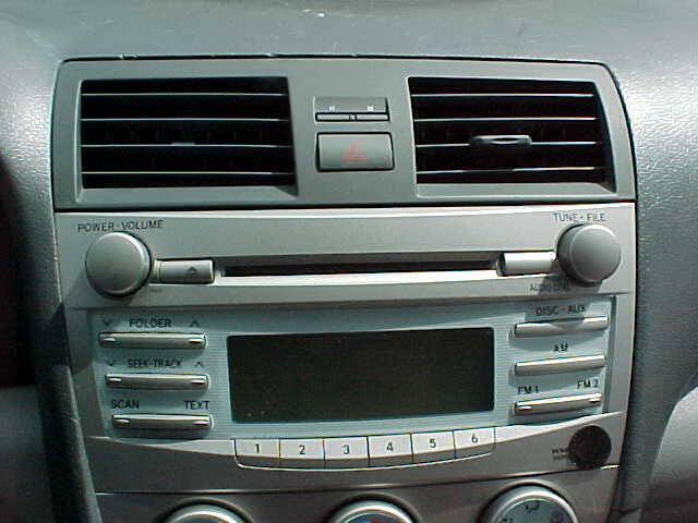 Used 2009 Toyota Camry LE FWD image 25