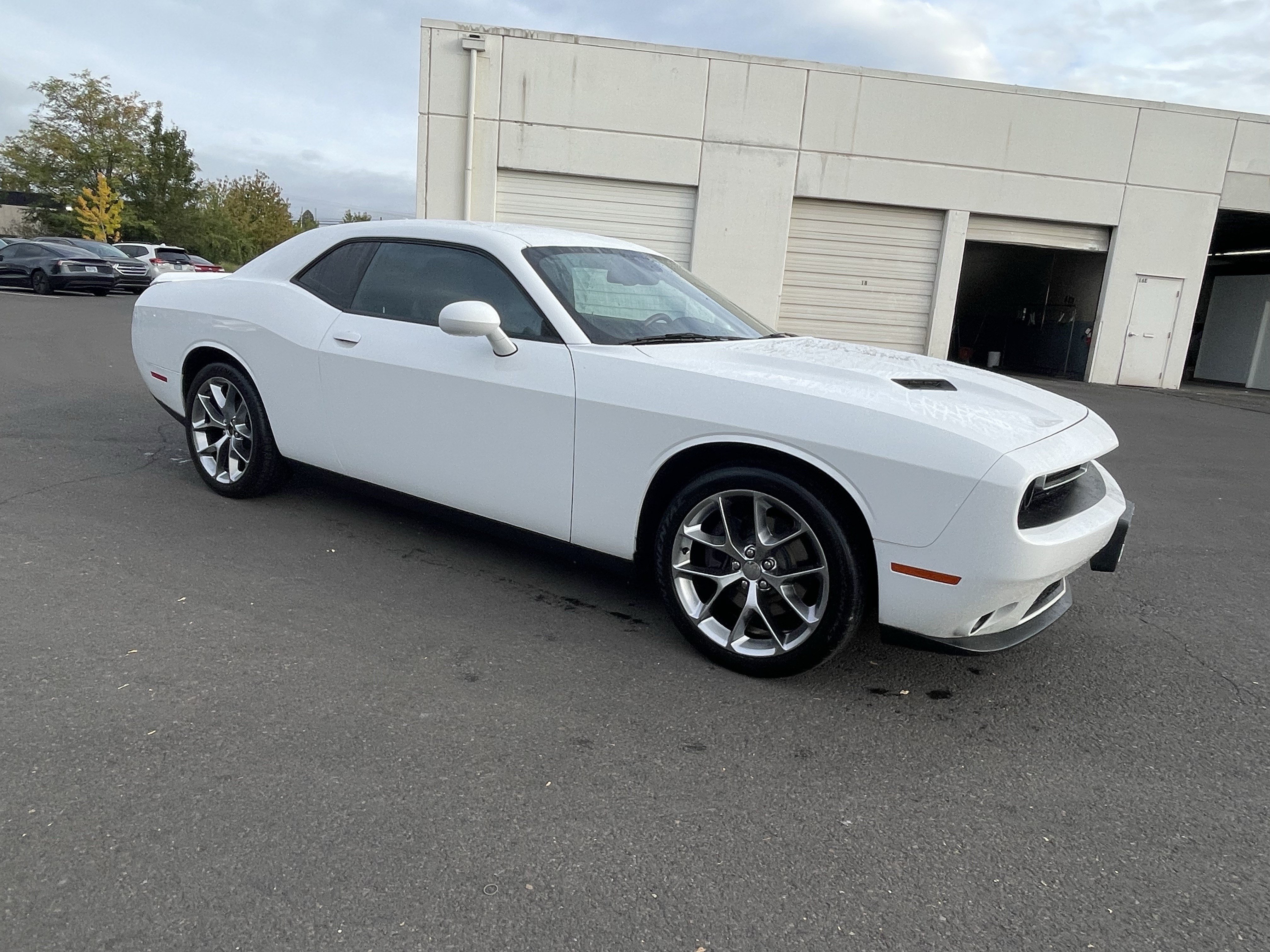 Used 2020 Dodge Challenger SXT w/ Plus Package RWD image 7