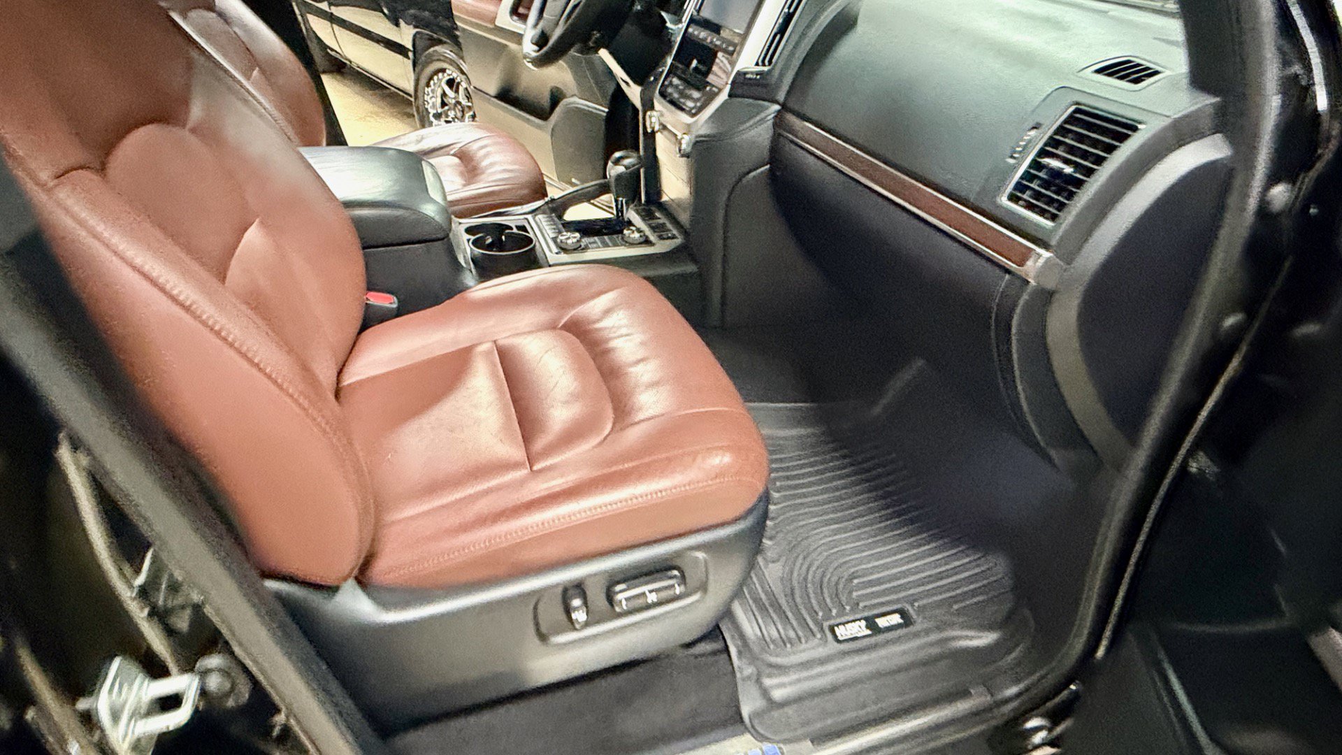 Used 2019 Toyota Land Cruiser AWD/4WD image 22