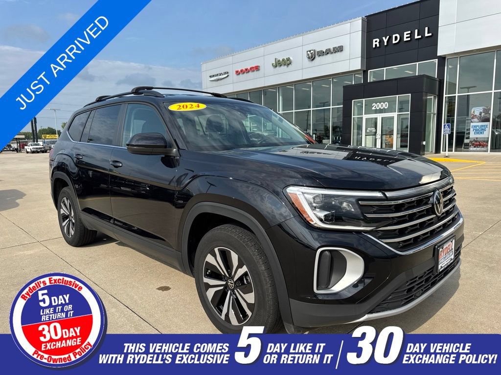 Used 2024 Volkswagen Atlas SE AWD/4WD image 1