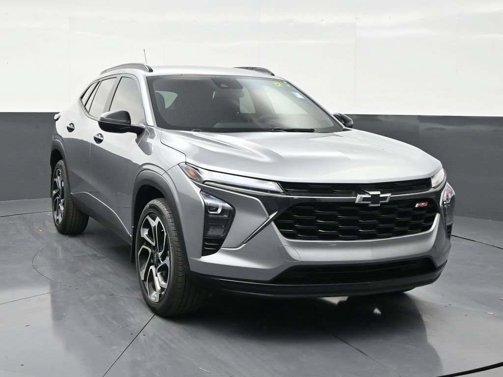 Used 2024 Chevrolet Trax RS w/ Driver Confidence Package FWD image 7