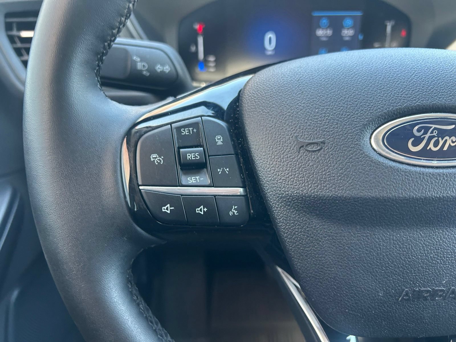 Used 2024 Ford Escape Active w/ Tech Pack #1 AWD/4WD image 14