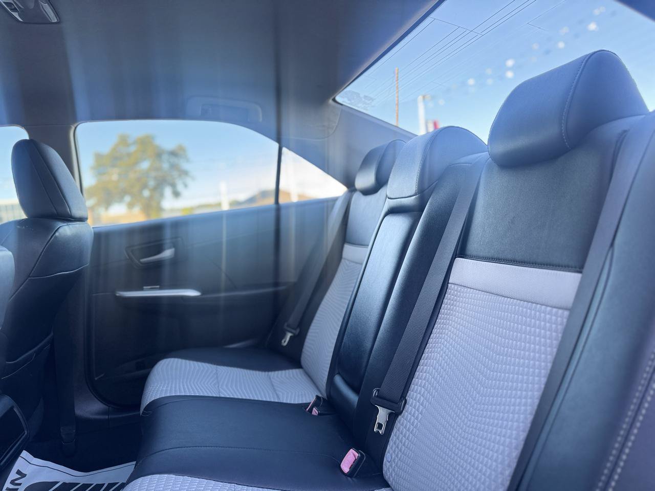 Used 2012 Toyota Camry SE FWD image 51