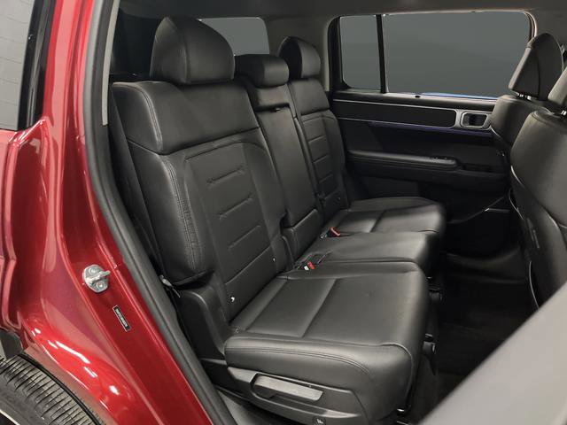Used 2024 Hyundai Santa Fe Limited AWD/4WD image 34
