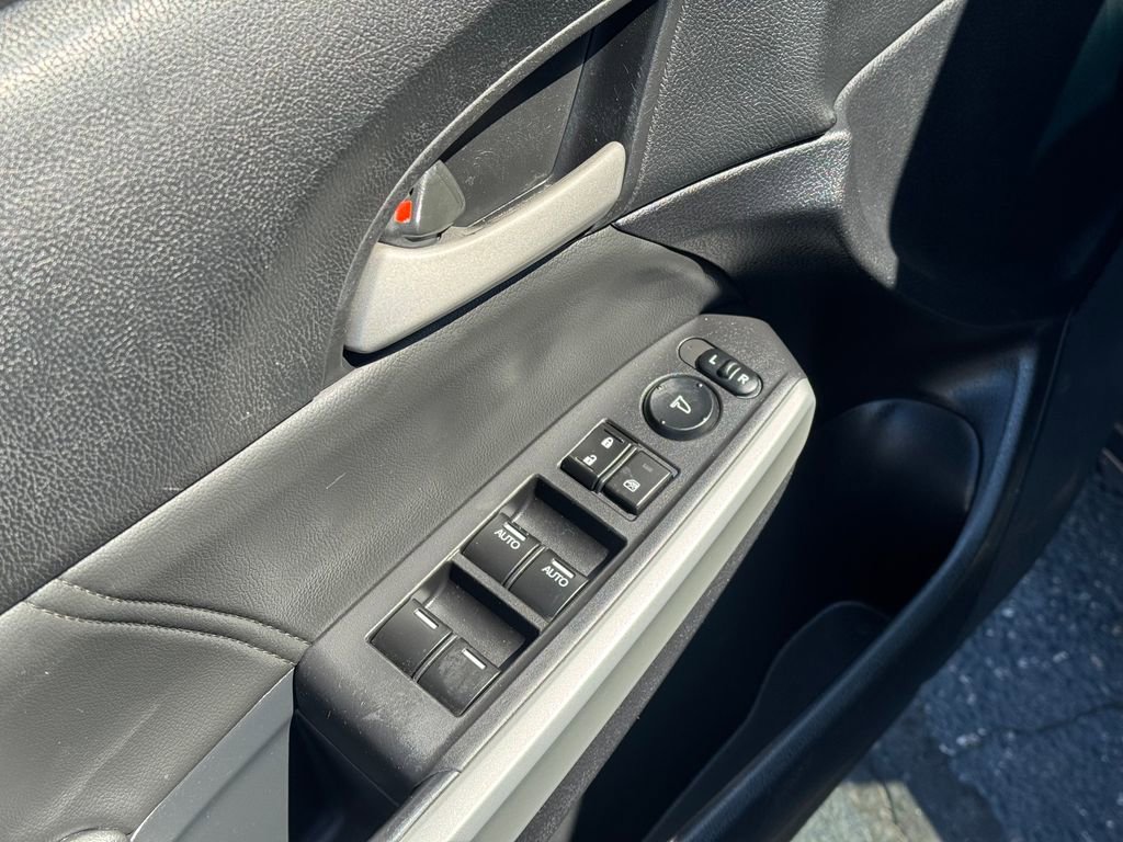 Used 2010 Honda Accord EX-L image 19