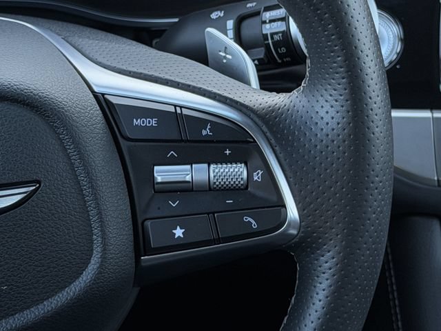 Used 2026 Genesis G70 2.5T RWD image 14