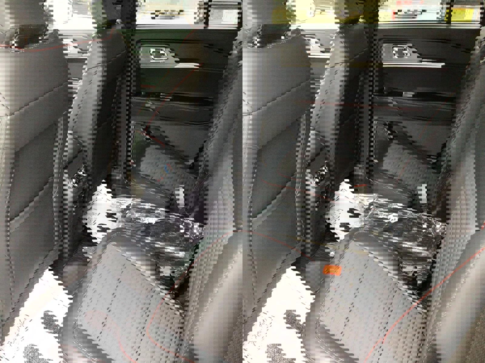 New 2026 Ford Explorer ST-Line w/ ST-Line Street Pack image 19