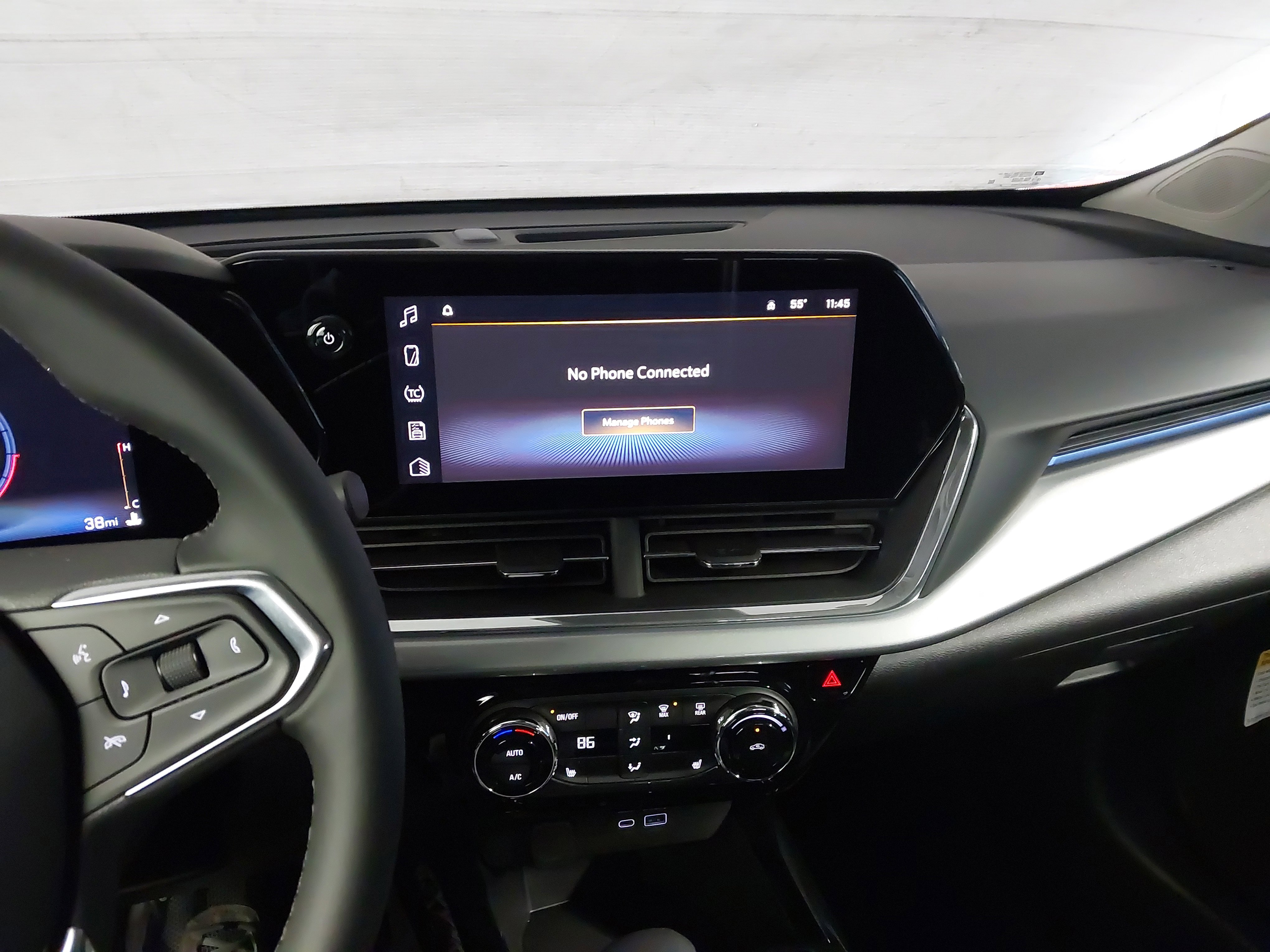 Used 2025 Chevrolet Trax LT w/ Driver Confidence Package image 21