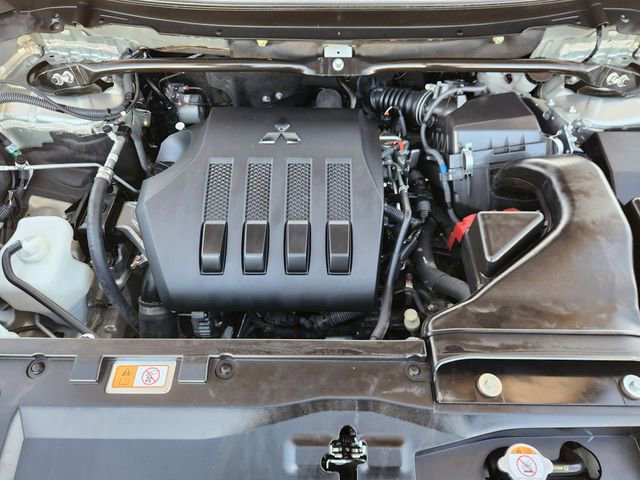Used 2024 Mitsubishi Eclipse Cross SE image 31