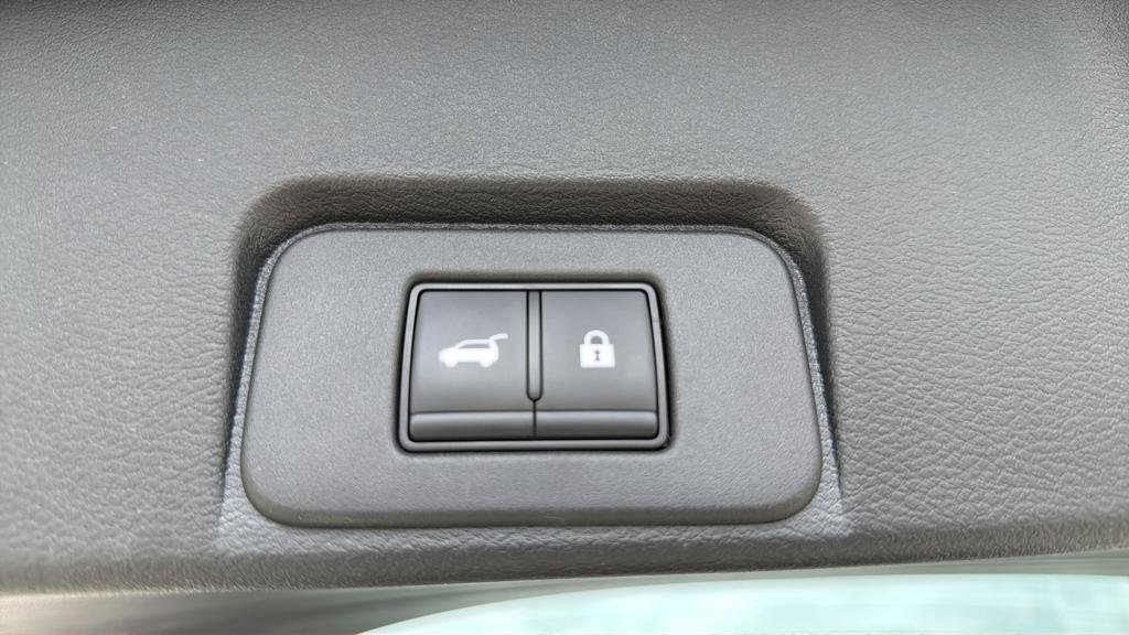 Certified 2023 Nissan Rogue Platinum AWD/4WD image 16